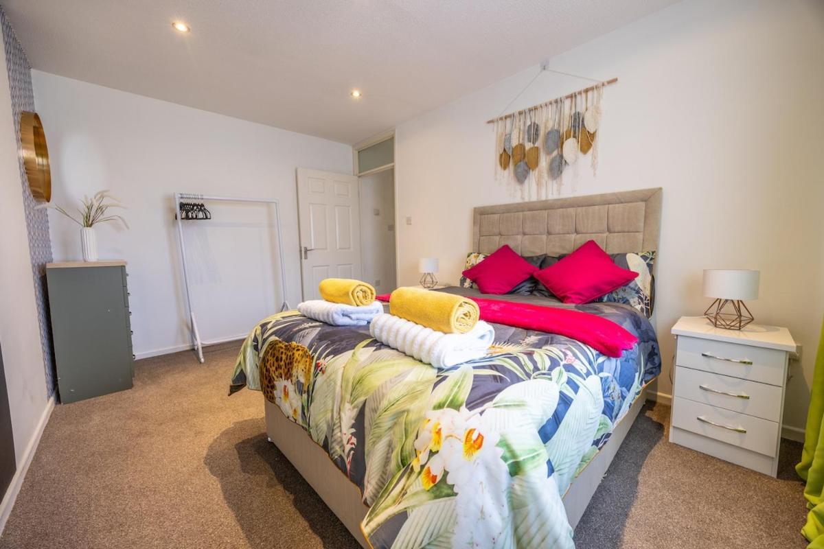Cozy 3 Min Walk To Kingsholm Stadium! Appartement *