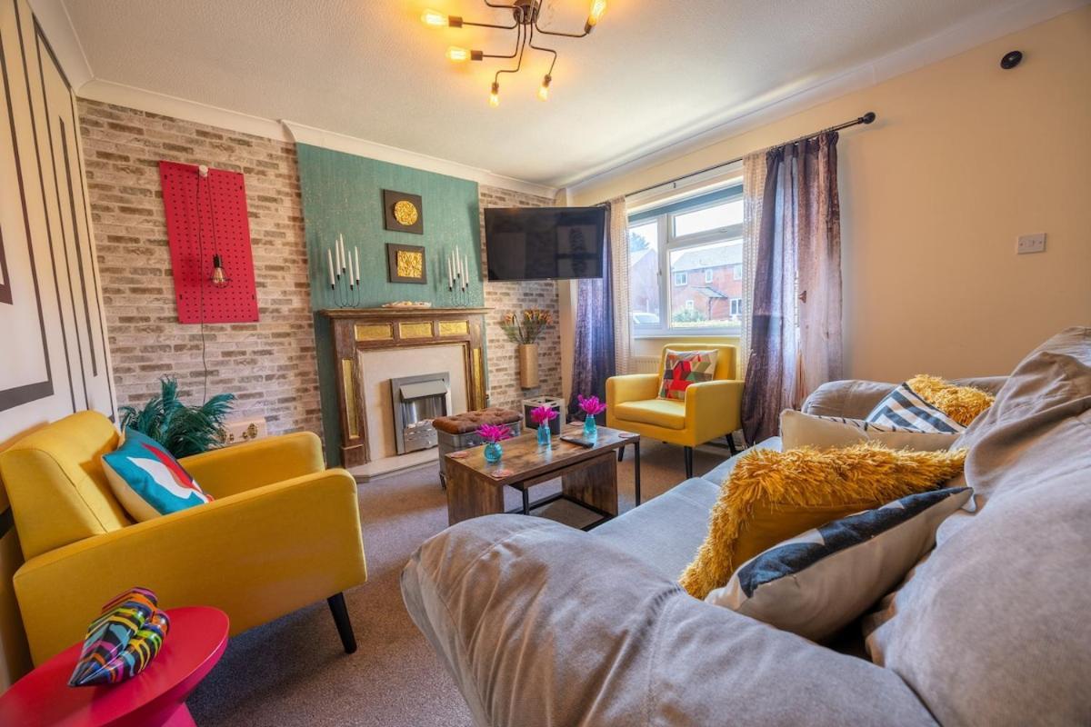 Cozy 3 Min Walk To Kingsholm Stadium! Gloucester