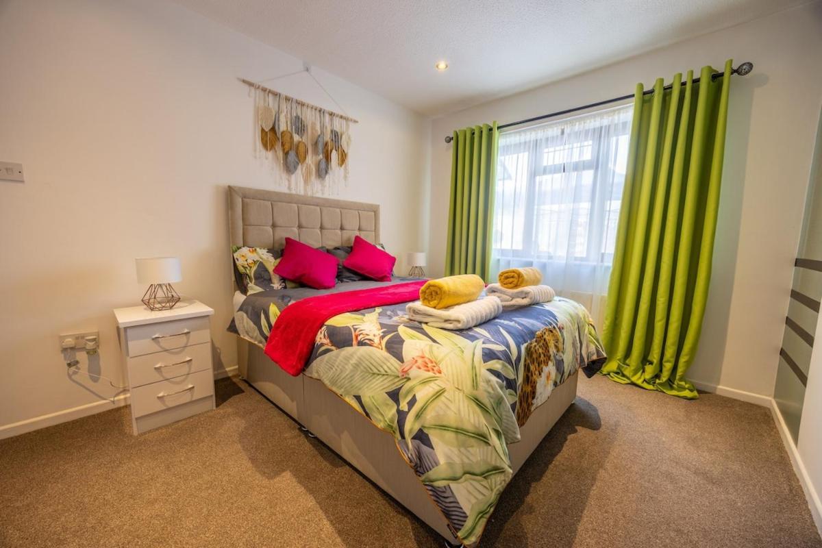 Cozy 3 Min Walk To Kingsholm Stadium! * Gloucester